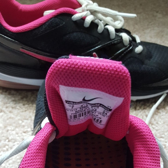 Shoes - Picture 6 of 8